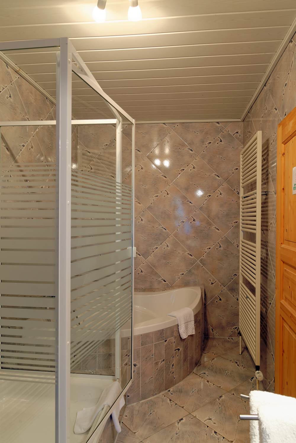 Bathroom Comfort Double Room