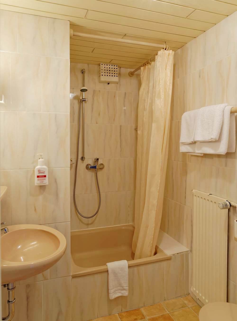 Bathroom Standard Double Room